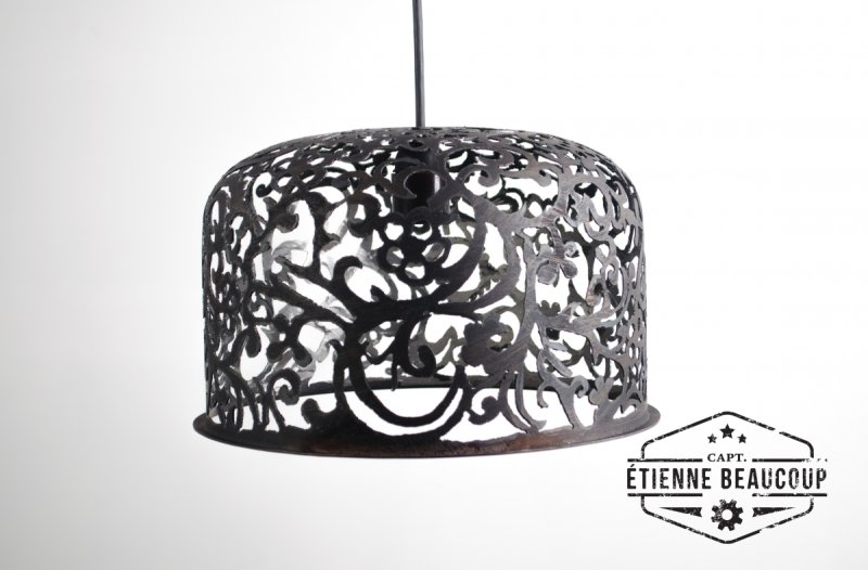 #L016 - DAMASK PENDANT VESSEL